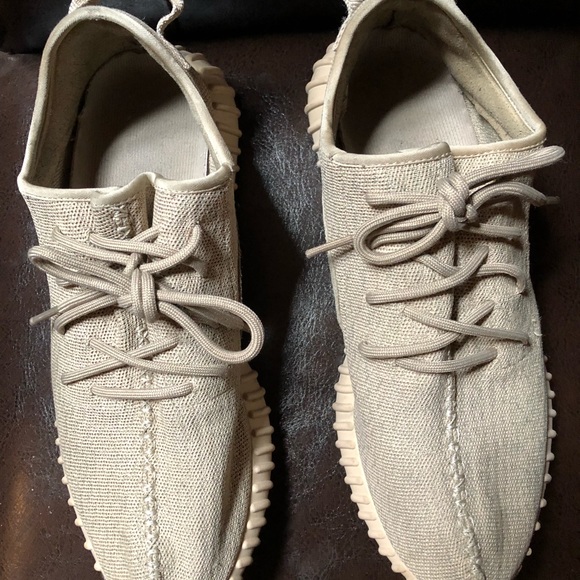 CLOSET CLEAR AUTHENTIC Yeezy Oxford Tan (Size 10) - Picture 2 of 8